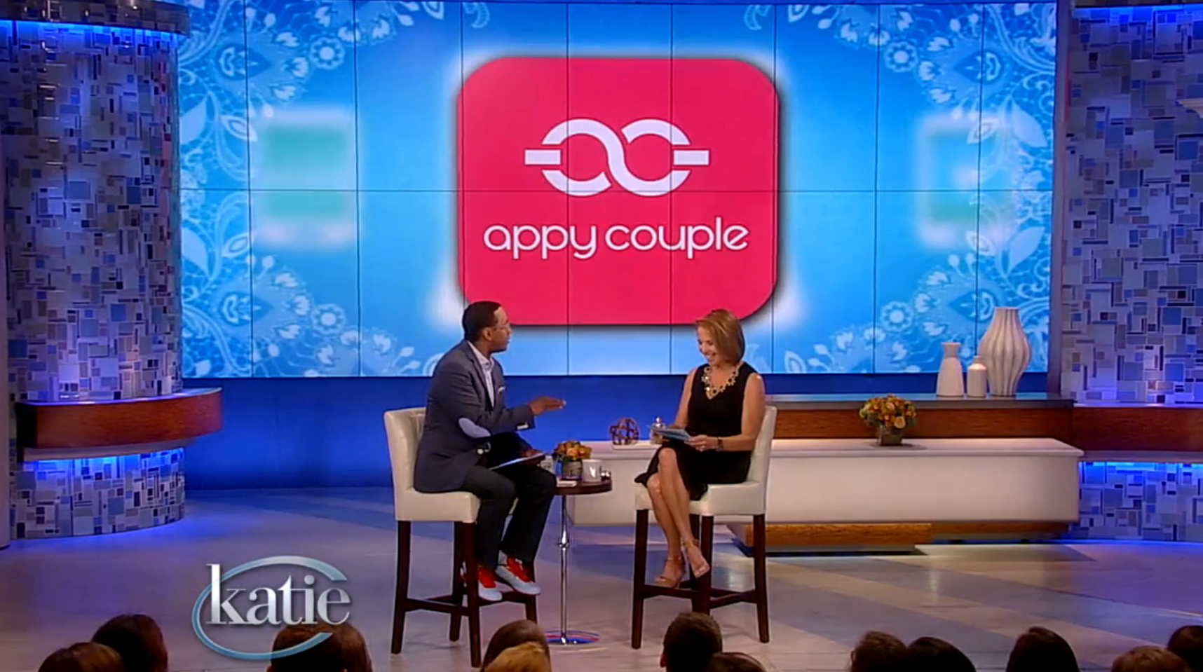 Apps to help you plan your wedding! (Katie Couric) - Mario Armstrong